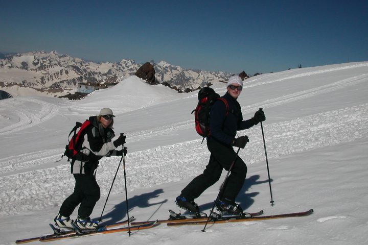 подъем на лыжах на Приют-11 4000 м