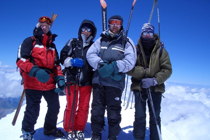 Восхождение на Эльбрус с лыжами